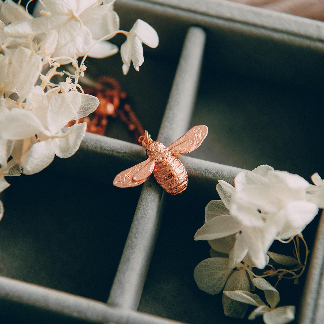 Large Rose Gold Bee Necklace-BT135